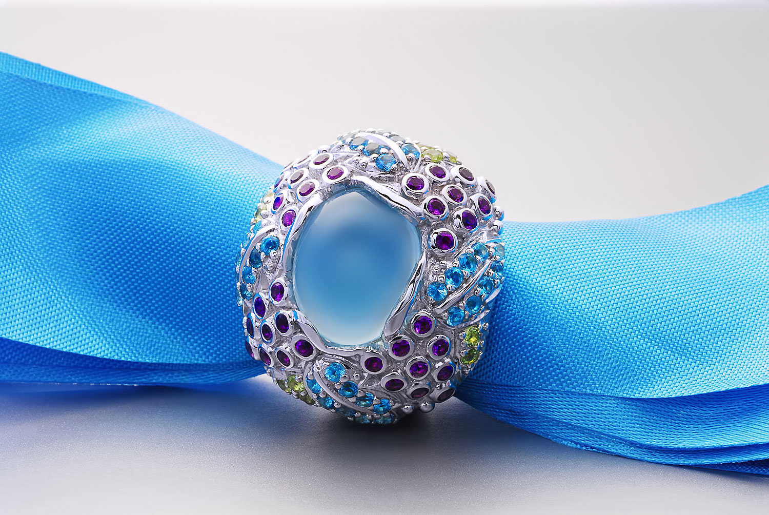 Custom jewelry service