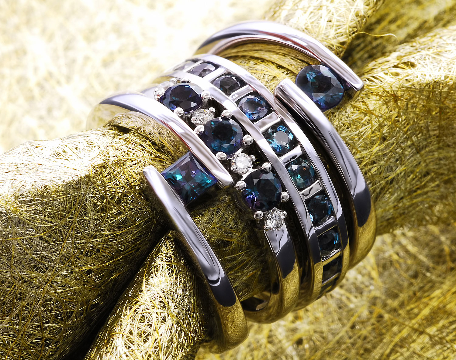 Custom jewelry service